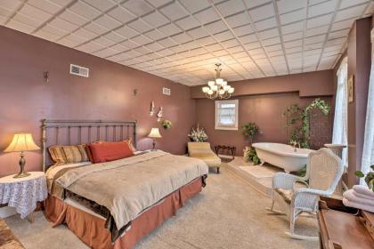 Pet-Friendly Apt 2 Blocks to Riverside Park! - image 9