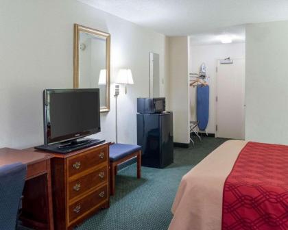 Econo Lodge Yazoo City - image 5