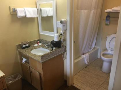 Days Inn by Wyndham Yazoo City - image 10