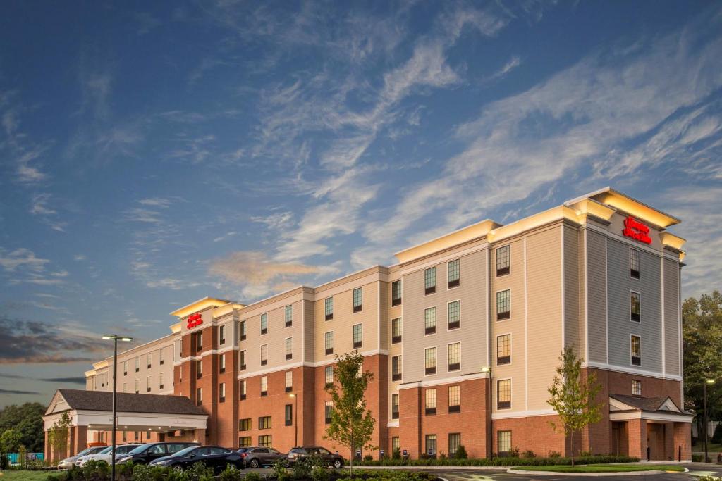 Hampton Inn & Suites Yonkers - Westchester - main image