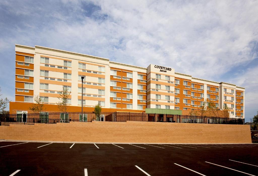 Courtyard by Marriott Yonkers Westchester County - image 2