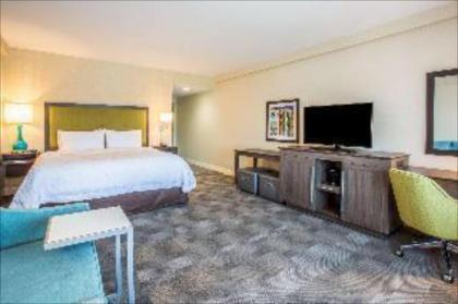 Hampton Inn & Suites Yonkers - Westchester - image 2