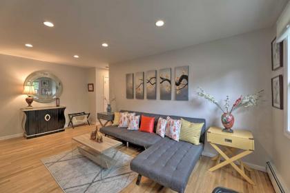 Bright and Airy Apartment with Balcony about 20 Mi to NYC! - image 1