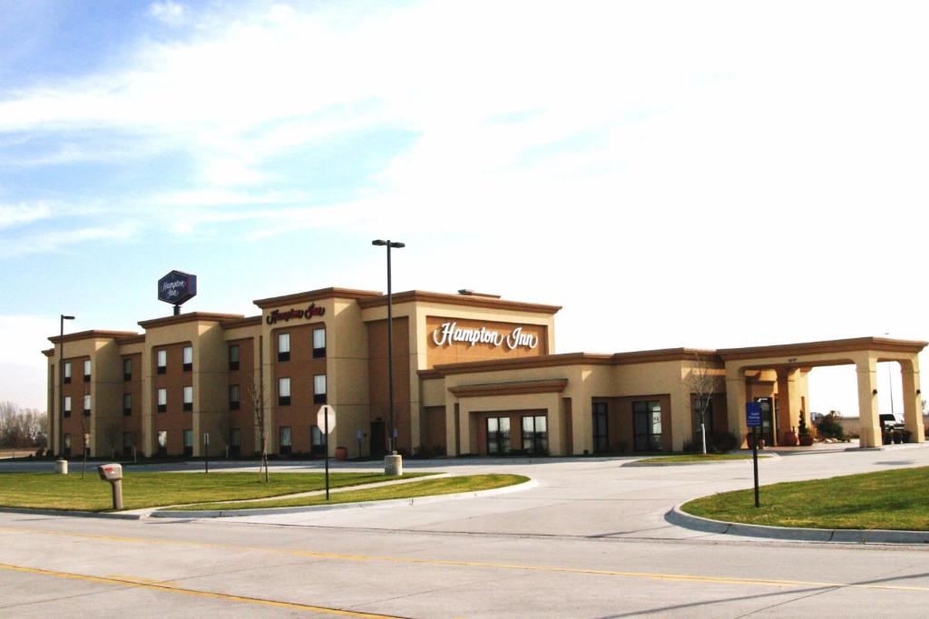 Hampton Inn York - main image