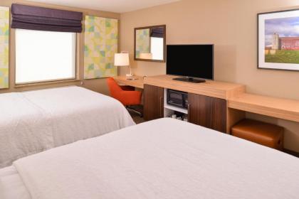 Hampton Inn York - image 8