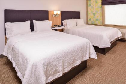 Hampton Inn York - image 9