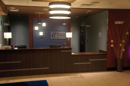 Holiday Inn Express & Suites Northeast an IHG Hotel - image 8