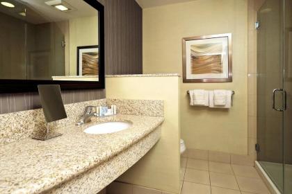 Courtyard by Marriott York - image 10