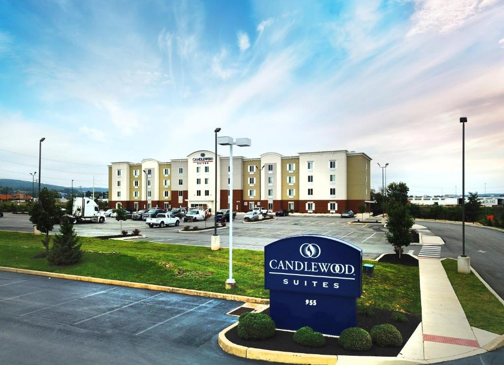 Candlewood Suites York an IHG Hotel - main image