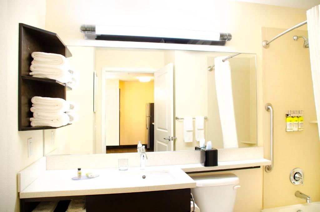 Candlewood Suites York an IHG Hotel - image 4