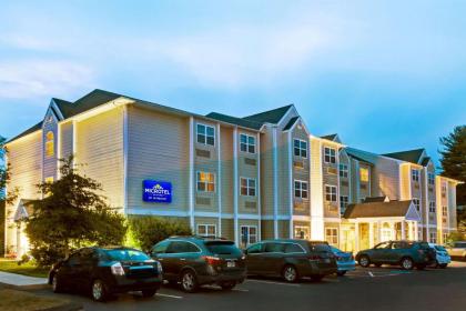 York Microtel Inn & Suites by Wyndham - image 1