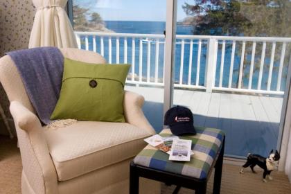 Dockside Guest Quarters - image 3