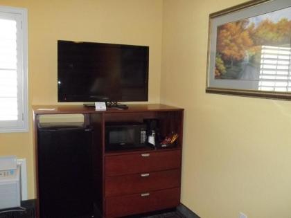 Southern Inn and Suites Yorktown - image 5