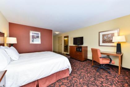 Hampton Inn Yorkville - image 14