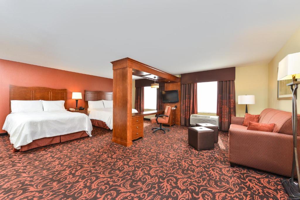 Hampton Inn Yorkville - image 5