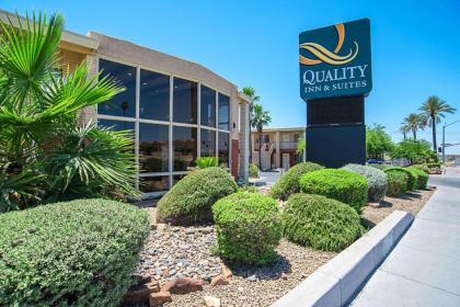 Quality Inn  Suites Phoenix NW   Sun City Youngtown