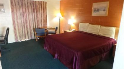 Relax Inn Yreka - image 11