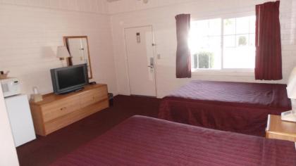 Relax Inn Yreka - image 12