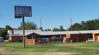 Relax Inn Yreka - image 2