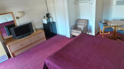 Relax Inn Yreka - image 8