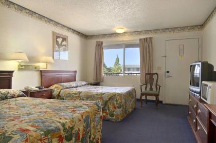 Days Inn by Wyndham Yuba City - image 15