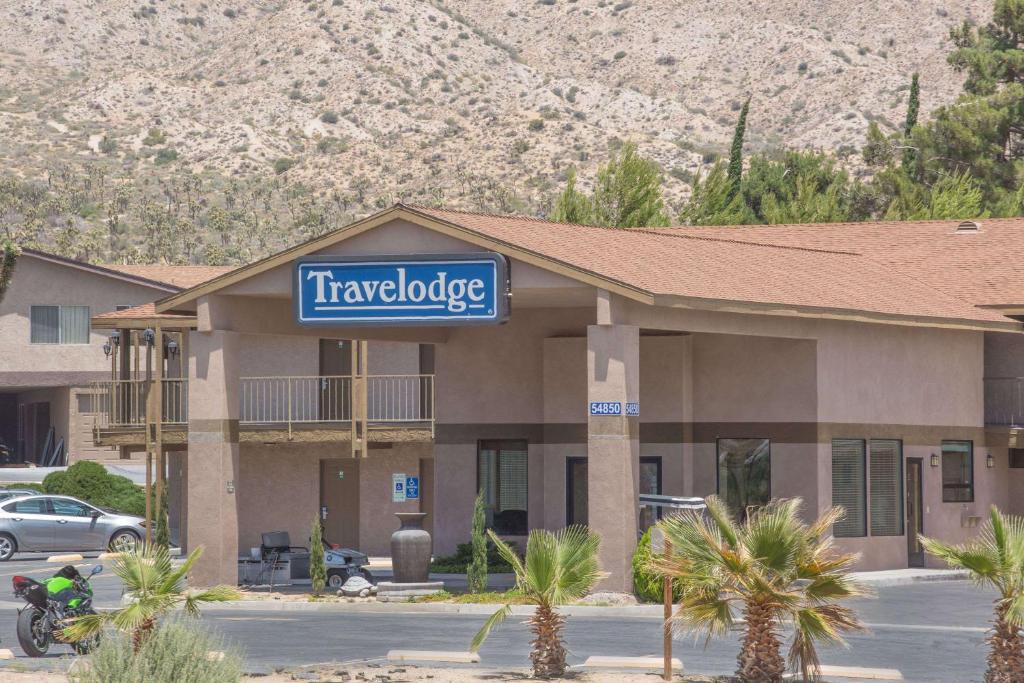 Travelodge Inn & Suites by Wyndham Yucca Valley/Joshua Tree - main image