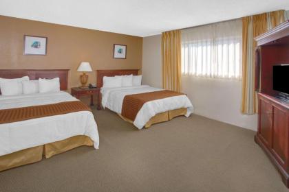 Travelodge Inn & Suites by Wyndham Yucca Valley/Joshua Tree - image 14