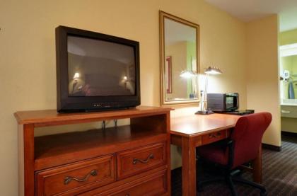 Americas Best Value Inn Yukon - image 13