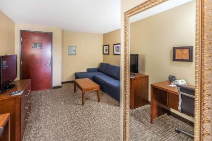 Comfort Suites Yukon - SW Oklahoma City - image 12