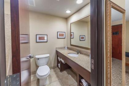 Comfort Suites Yukon - SW Oklahoma City - image 5