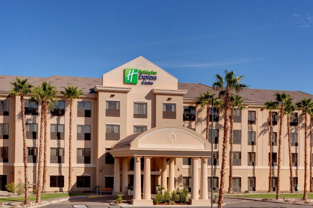 Holiday Inn Express Hotel & Suites Yuma an IHG Hotel - image 6