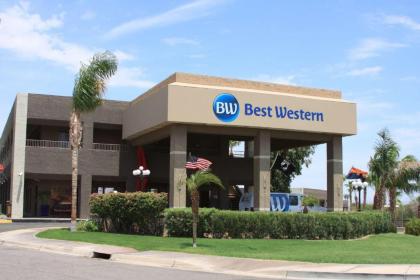 Best Western Yuma Mall Hotel & Suites - image 2