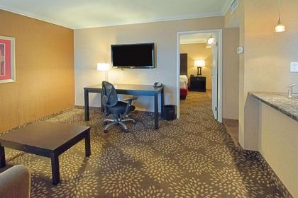 Best Western Yuma Mall Hotel & Suites - image 3