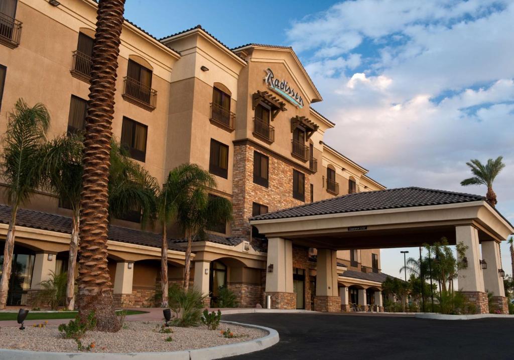 Radisson Hotel Yuma - main image