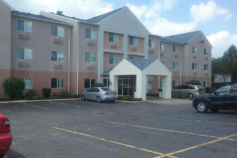 Zane Inn and Suites - main image