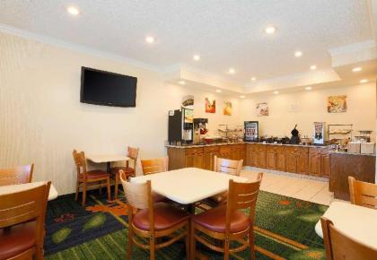 Zane Inn and Suites - image 3