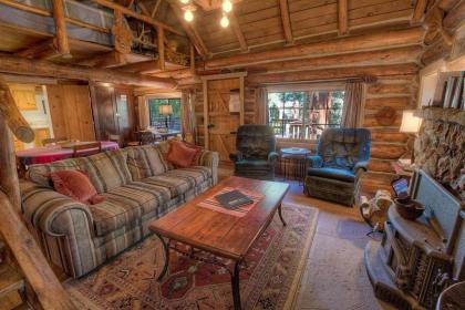 Zephyr Cabin by Lake Tahoe Accommodations - image 15