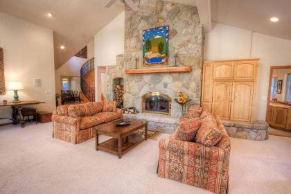 Silver Rock Lodge by Lake Tahoe Accommodations - image 14