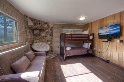 The Heights by Lake Tahoe Accommodations - image 13