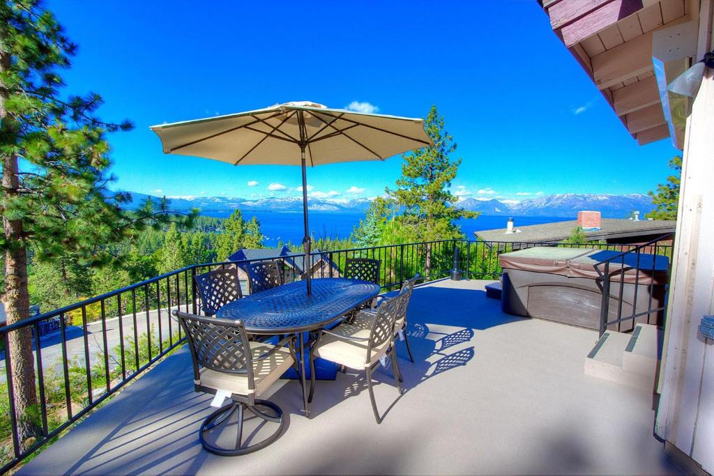 The Heights by Lake Tahoe Accommodations - image 5