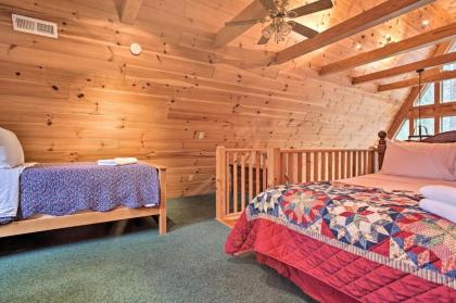 Cabin with Game Room and Hot Tub Mins to Hendersonville - image 10