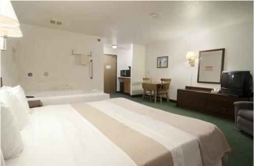 Americas Best Value Inn Zumbrota - image 7