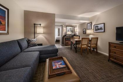 Embassy Suites by Hilton Scottsdale Resort - image 13