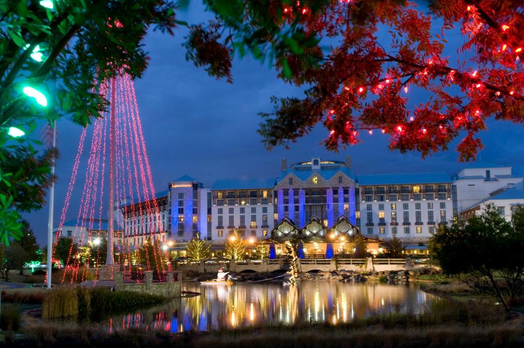 Gaylord Texan Resort and Convention Center - main image