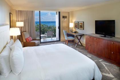 Book Hilton Hawaiian Village [33% OFF]