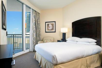 DoubleTree by Hilton Ocean Point Resort - North Miami Beach - image 11