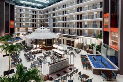 Embassy Suites by Hilton- Lake Buena Vista Resort - image 16