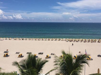 Hilton Singer Island Oceanfront Palm Beaches Resort - image 1