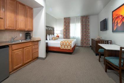 Tahiti All-Suite Resort - image 8