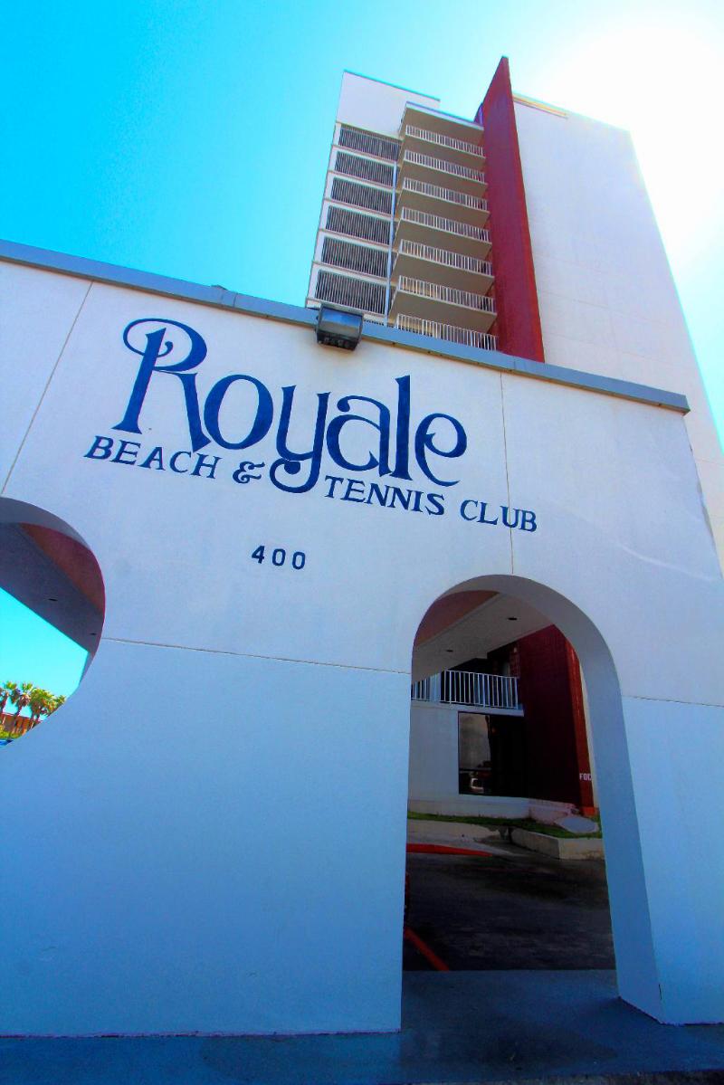 Royale Beach and Tennis Club a VRI resort - image 4